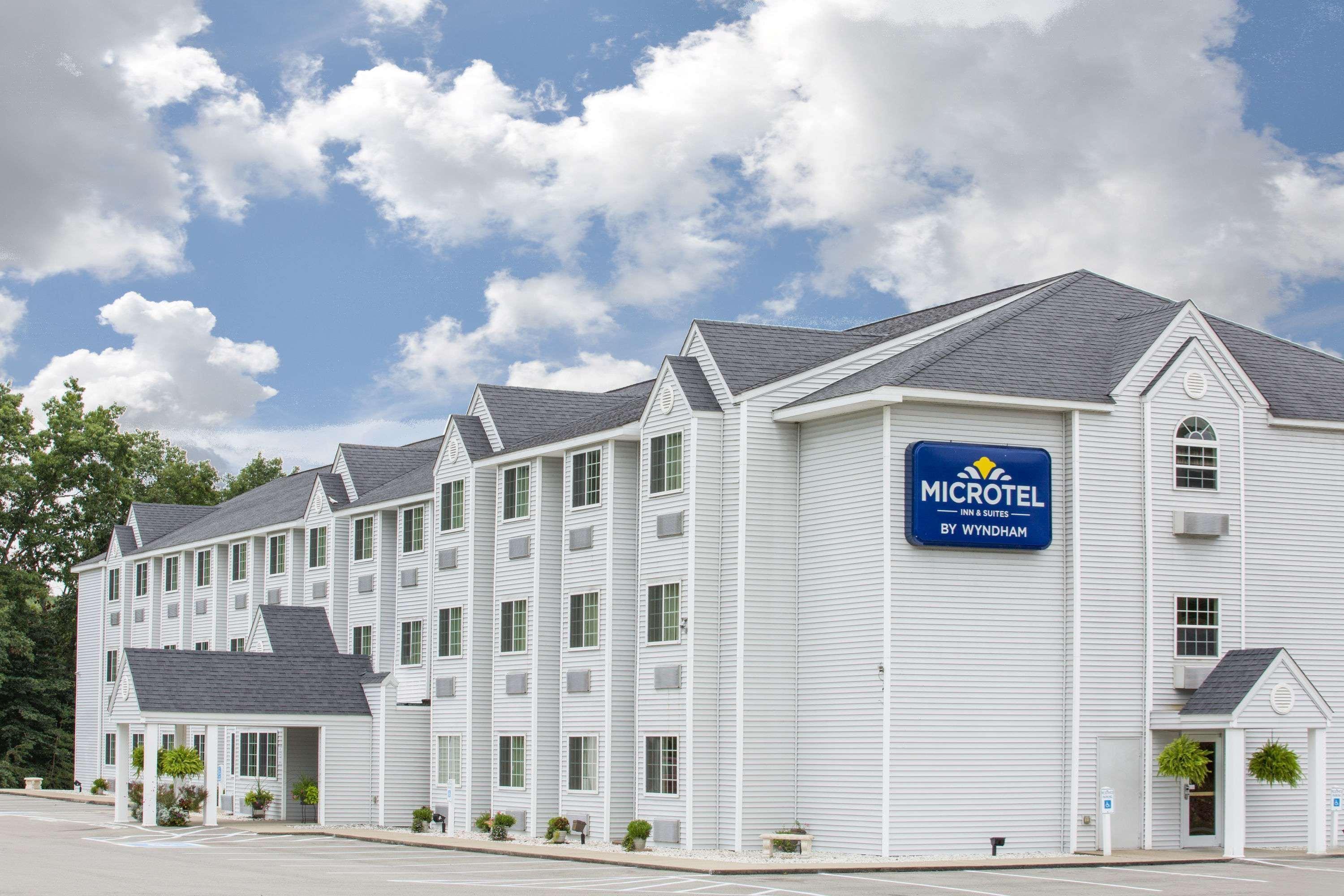 Microtel Inn And Suites Gassaway Екстериор снимка